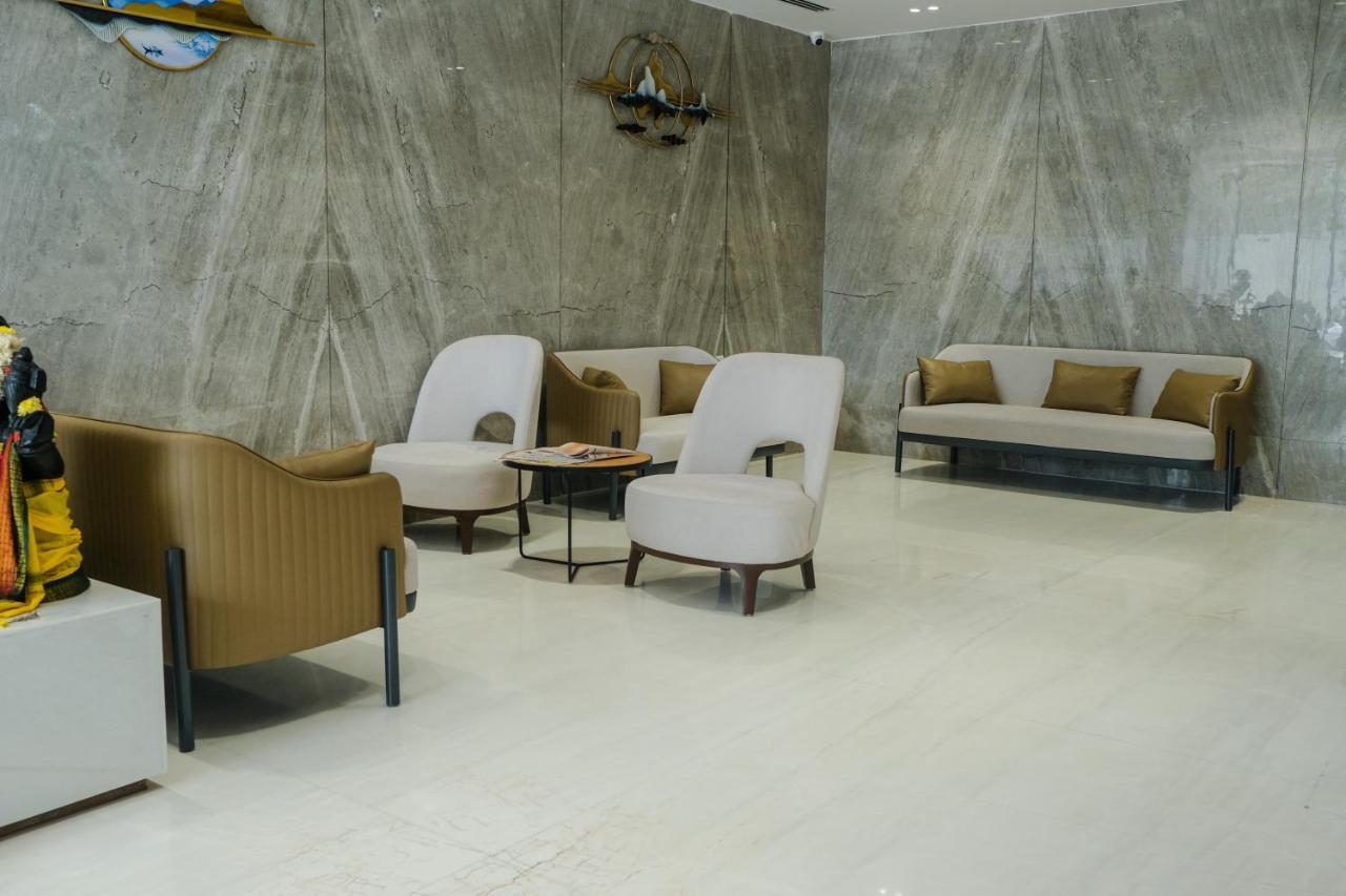 Hotel Tulips Grand Hyderabad Esterno foto