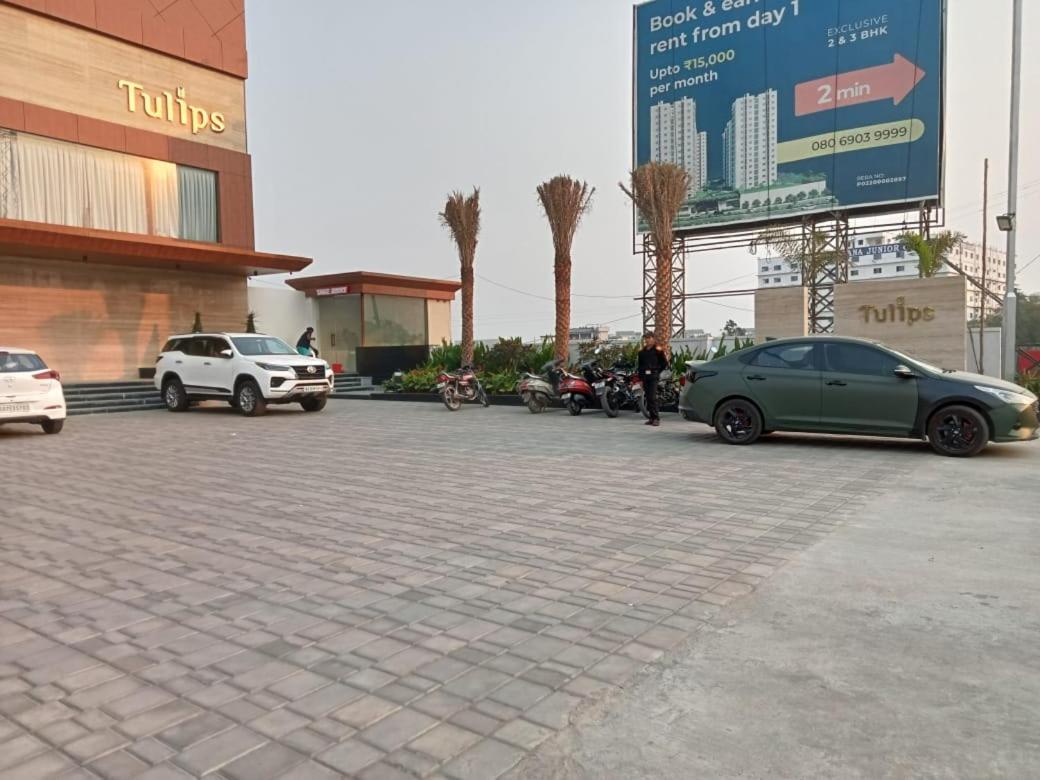 Hotel Tulips Grand Hyderabad Esterno foto